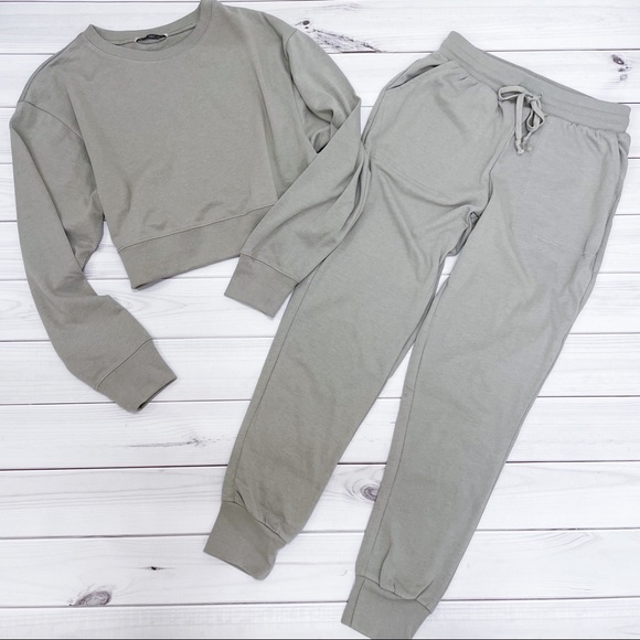 New Light Sage Green Lounge Set Sweatshirt Top Shirt Joggers Sweatpants Pockets - Picture 2 of 2